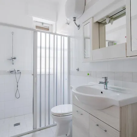 Apartment Baia - *
